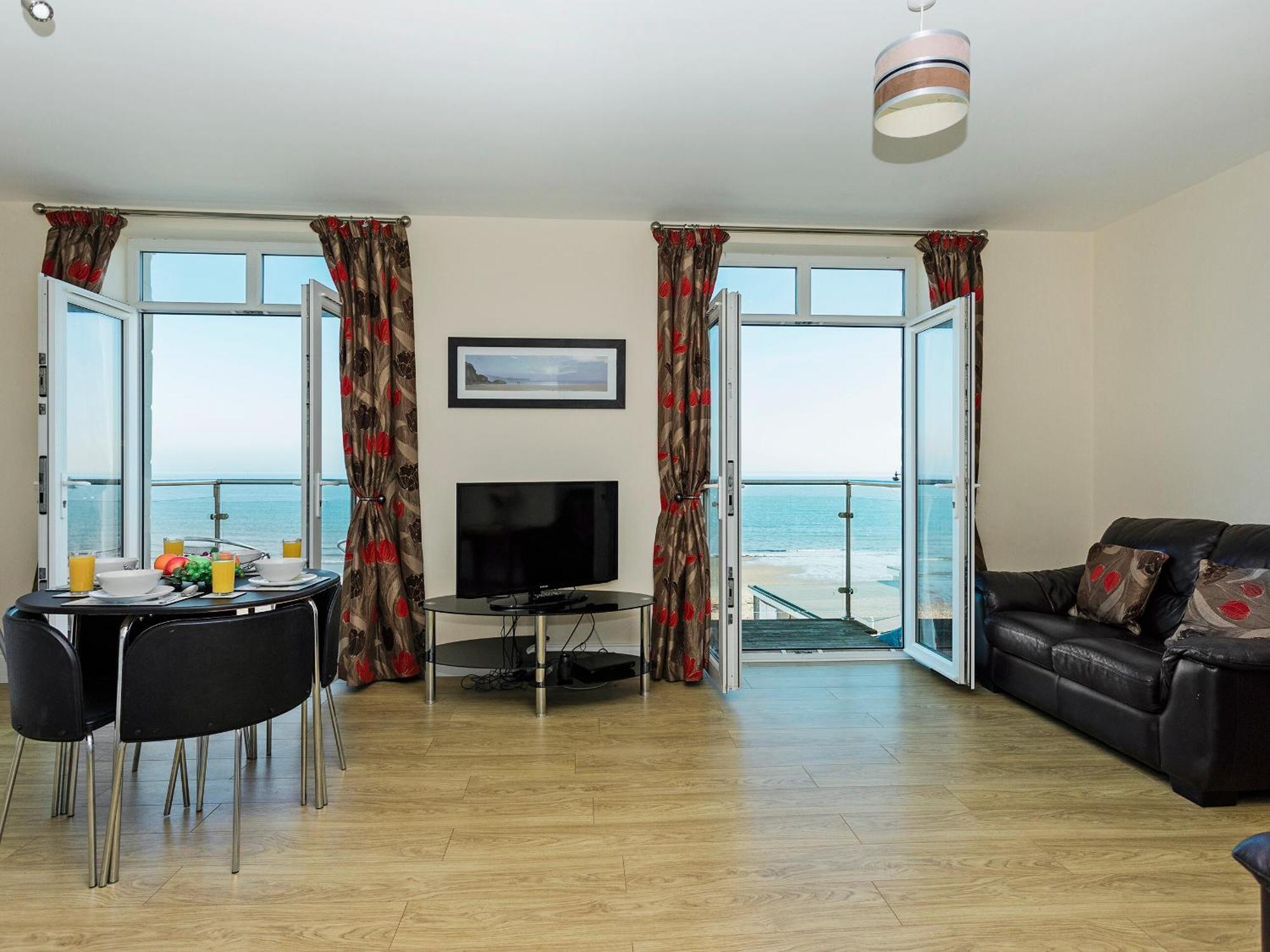 Sunny Beach Apartments Shanklin Zewnętrze zdjęcie